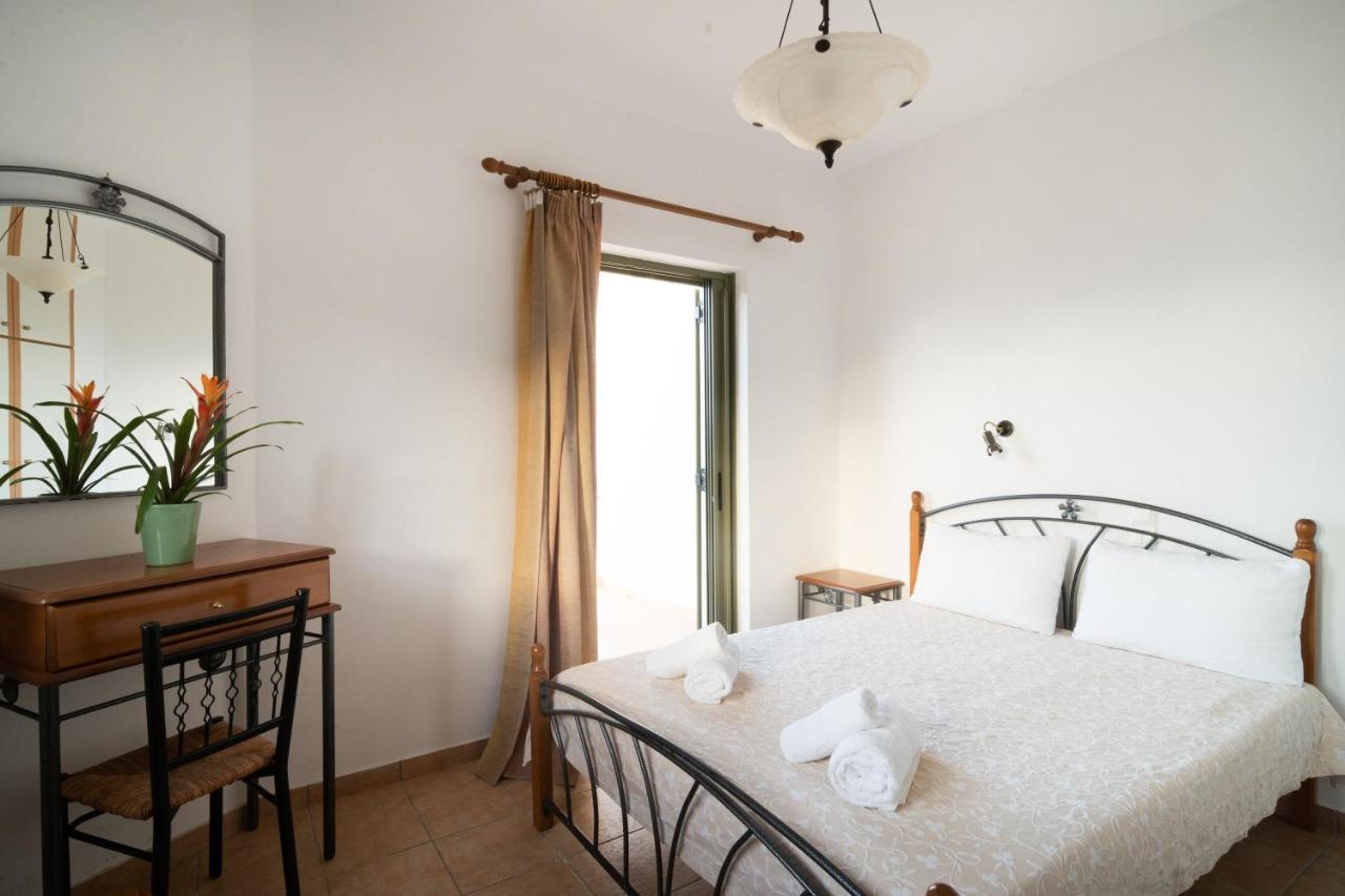 Villa Luisa Exclusive Residences モネンバシア エクステリア 写真